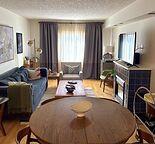 Fully Furnished Top-Floor Condo in Sunnyside – All Inclusive