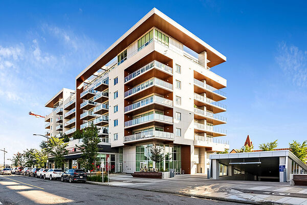 Luxury 2-Bed, 2-Bath in West Springs | Mountain Views + Underground Parking
