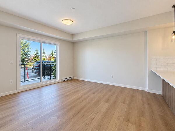 BRAND NEW – NEVER LIVED IN | 2 BED + 2 BATH | A/C | UNDERGROUND PARKING