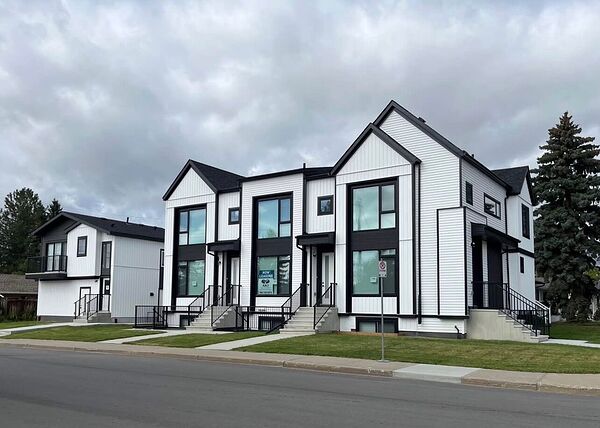 High Park New Homes/Reduced Rents Free Garage for I year Main-Floor Homes