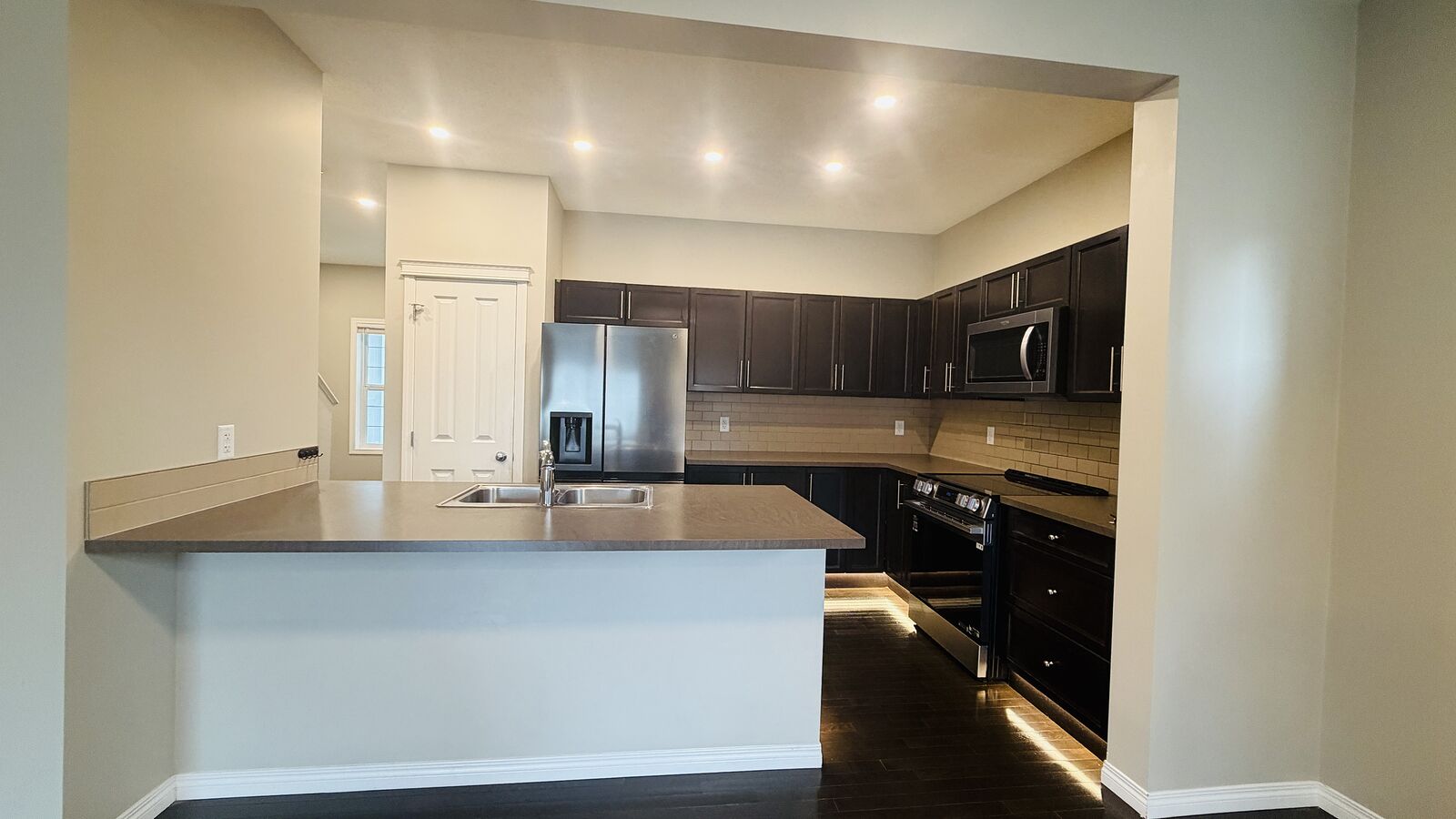 Be App Names Calgary Main Floor For Rent | Copperfield | 3-Bed + Den 2.5-Bath MAIN ...