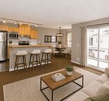 Fully Furnished Coach Hill Townhouse — Clean & Bright, Avail Nov 1st