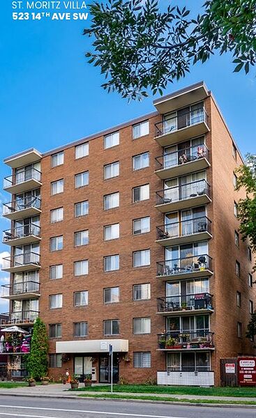 The St. Moritz! Quiet, Concrete Construction, with Balconies!