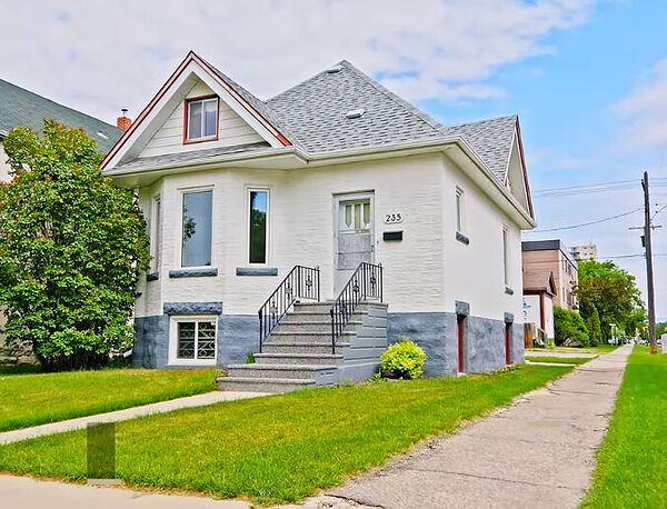 First month (Nov) FREE!? SUBLET 3-Bedroom House in Norwood GARAGE+UTILITIES