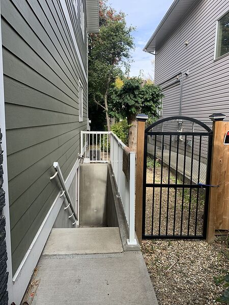 Cozy, 1-Bedroom Basement Suite in Ritchie - All Utilties Included