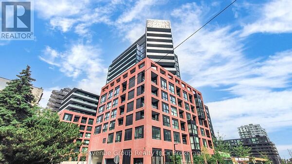 Apartment in Toronto (Clanton Park)