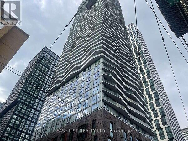 Apartment in Toronto (Church-Yonge Corridor)