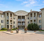 Extra Large Condo in Evergreen