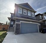 Spacious 4bdrm + flex room corner lot house