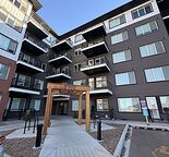 2 Bed + Den 2 Bath Condo in Cityscape