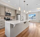 Modern 3 Bed, 2.5 Bath Townhouse | Double Garage | Pet Friendly | A/C