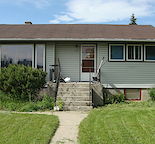 2 bdrms lower suite in Capitol! great location with off street parking!