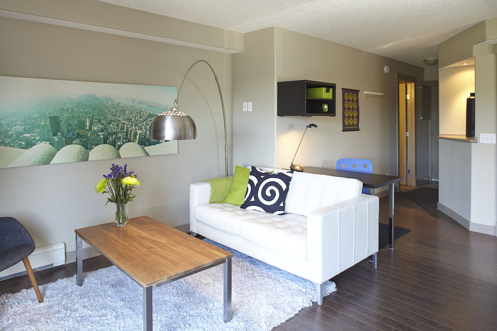 Calgary 1 bedroom Condo Unit for rent. Property photo: 80829-1