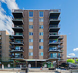 Renovation Spacious 2-bedroom apartment on 17Ave SW close to WC High School