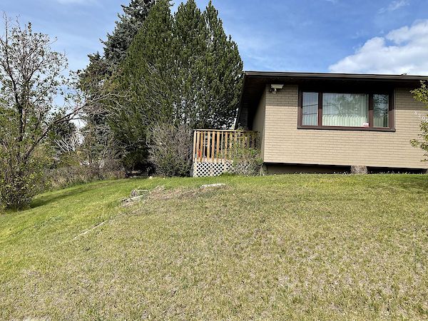 Calgary 5 bedrooms House for rent. Property photo: 83894-2