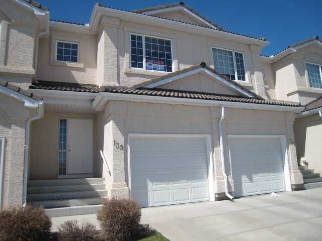 Calgary 2 bedrooms Townhouse for rent. Property photo: 85209-1
