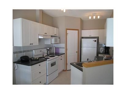 Calgary 2 bedrooms Townhouse for rent. Property photo: 85209-3
