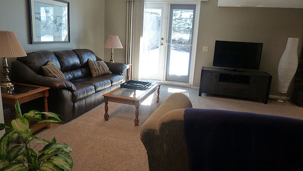 Calgary 2 bedrooms Basement for rent. Property photo: 85421-2