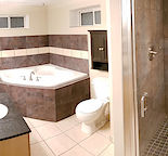 WESTGATE EXECUTIVE SUITE | 1,400 SQ FT, DOUBLE GARAGE, CHEF’S KITCHEN, SPA BATH