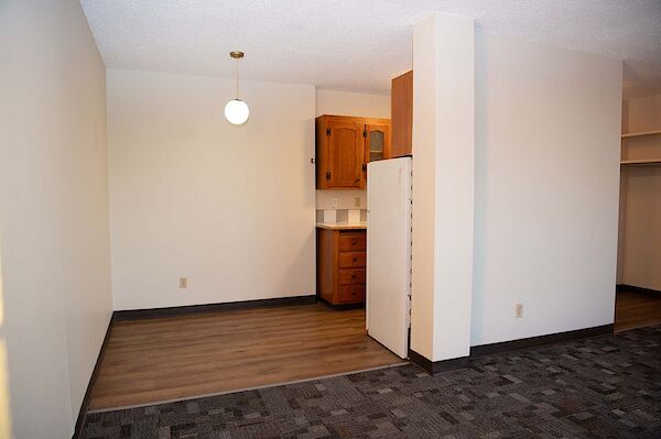 Calgary 2 bedrooms Apartment for rent. Property photo: 87827-2