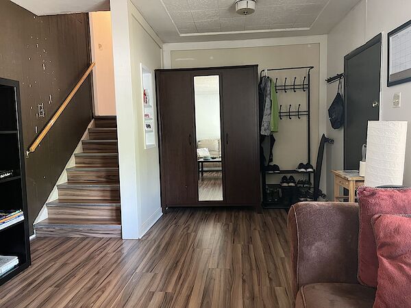 Calgary 3 bedrooms Duplex for rent. Property photo: 87944-2