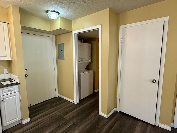 Calgary 2 bedrooms Apartment for rent. Property photo: 88352-3