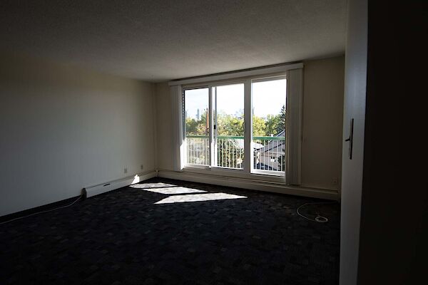 Calgary 2 bedrooms Apartment for rent. Property photo: 92006-3