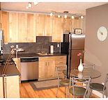 Bright 1 Bed/1 Bath Sunalta Condo - Hardwood, Balcony, Parking Incl.
