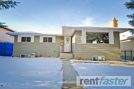!! EXTRA LARGE MAIN FLOOR - MASTER HAS 2 PIECE ENSUITE