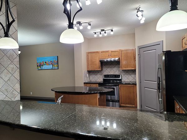 Calgary 3 bedrooms House for rent. Property photo: 95610-3