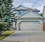Spacious Family Home in Somerset | Finished Basement + Double Garage!