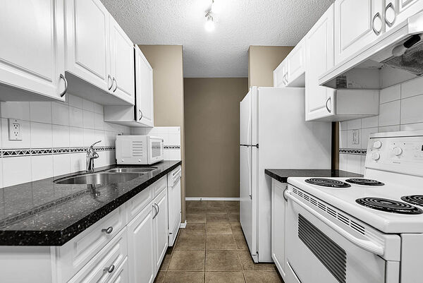 Calgary 1 bedroom Condo Unit for rent. Property photo: 95918-3