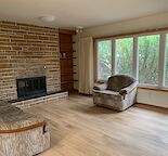 Room for rent Bright clean Close to U of C---Walking distance Price reduced