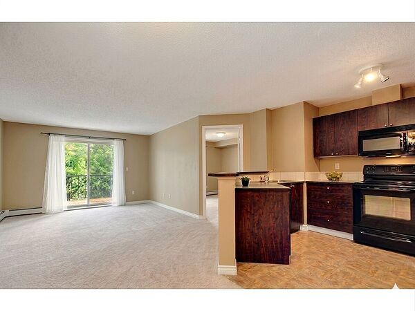 Calgary 2 bedrooms Condo Unit for rent. Property photo: 97777-2