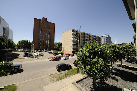 Calgary 1 bedrooms Apartment for rent. Property photo: 98136-2