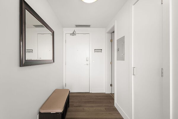 Calgary 2 bedrooms Condo Unit for rent. Property photo: 99088-2