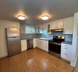 Bright 2-Bed Legal Suite Backing to Park – All Utilities, Internet & AC Included
